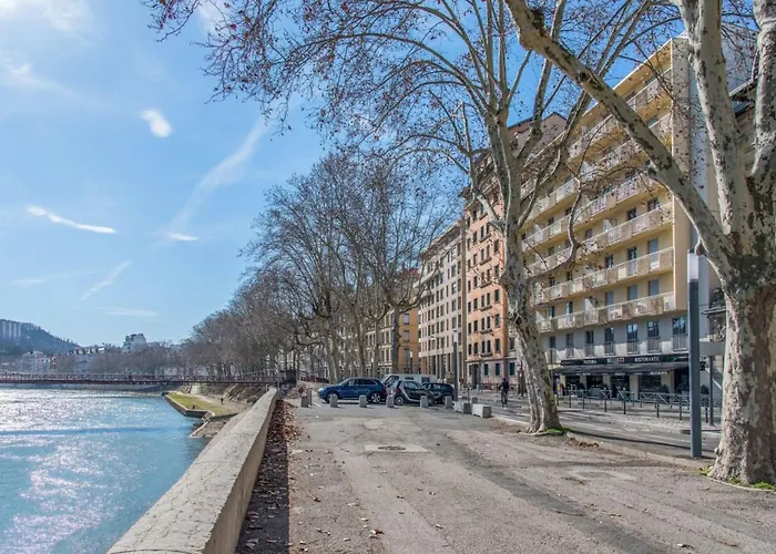 Charming 1br on the Saône riverbank Lyon